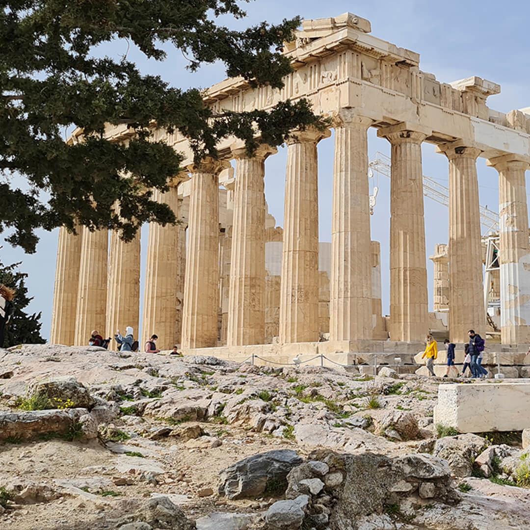 Luxury tours with Black Leader Athens
